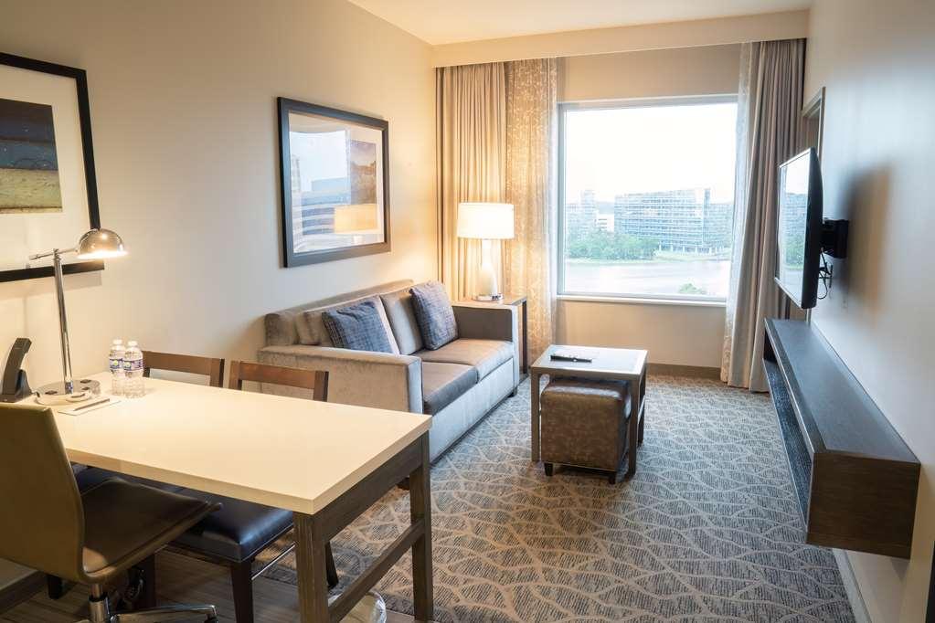 Embassy Suites By Hilton The Woodlands Ruang foto