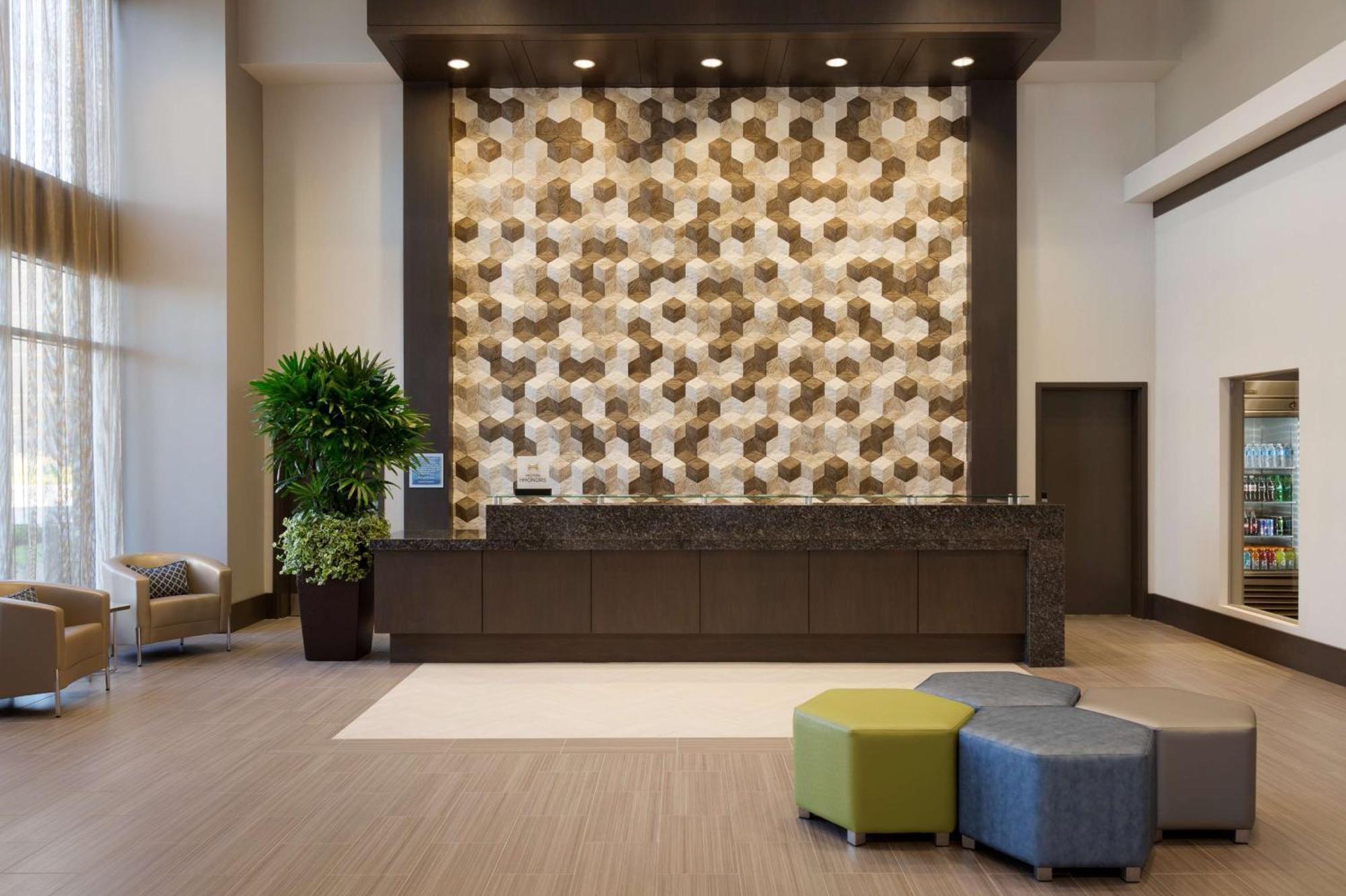 Embassy Suites By Hilton The Woodlands Bagian luar foto