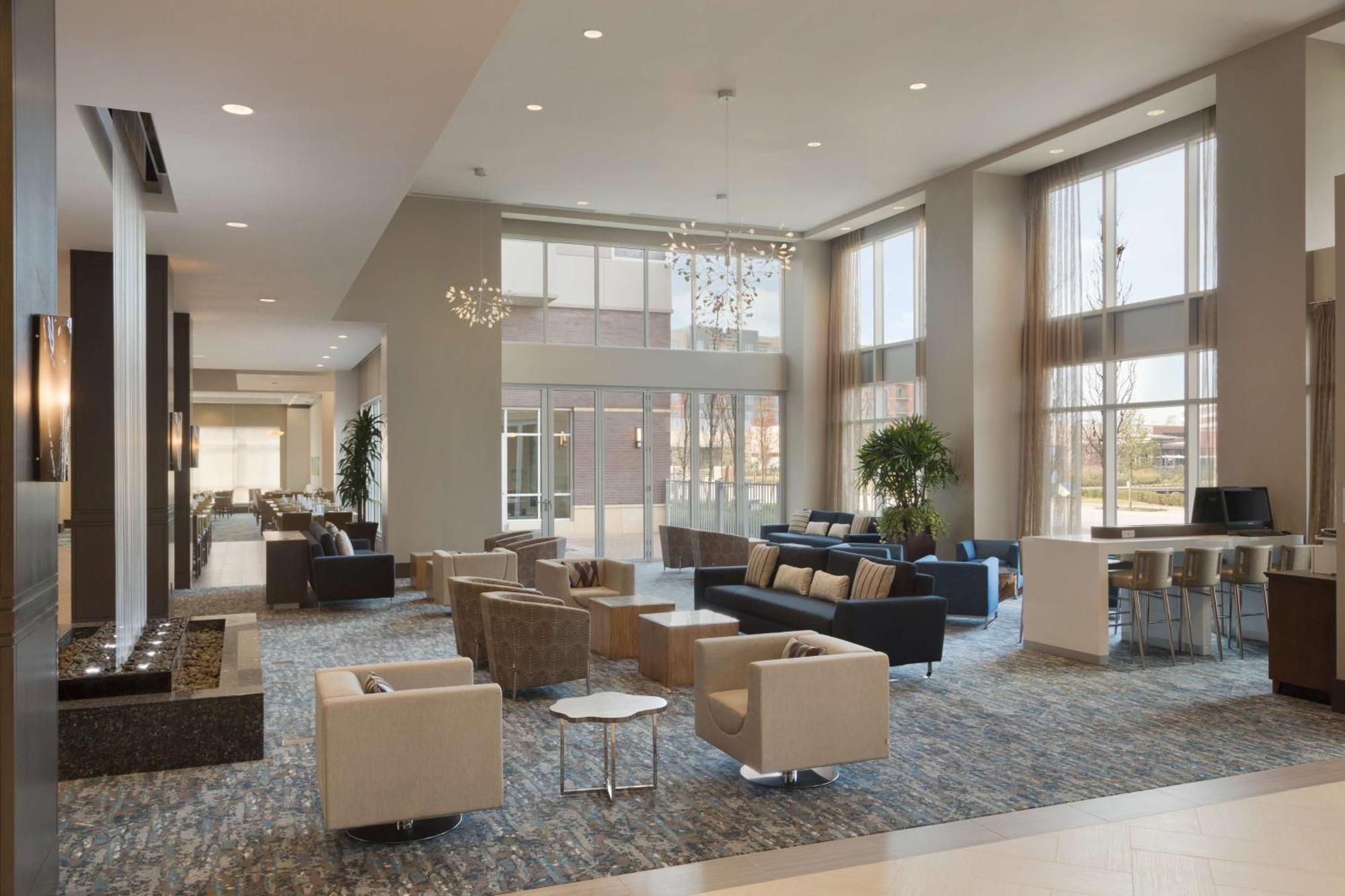 Embassy Suites By Hilton The Woodlands Bagian luar foto